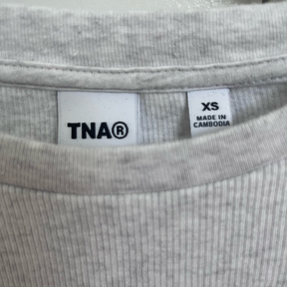 TNA cropped long sleeve - Picture 3 of 3